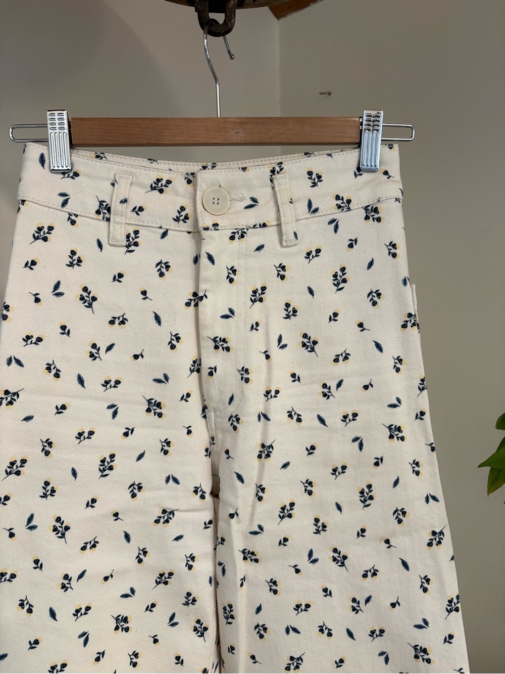 Zara Cream Floral Wide-Leg Jeans with Navy & Yellow Print Size 2 - Picture 5 of 7